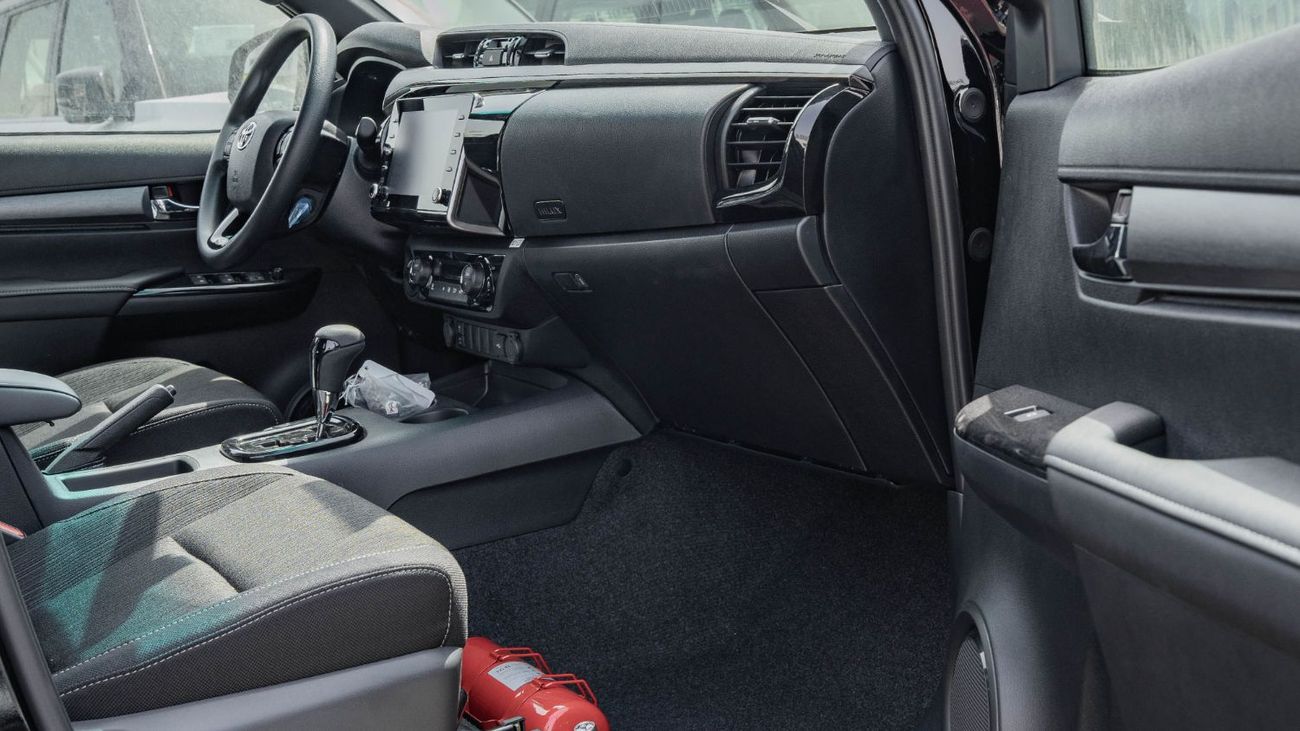 Toyota Hilux 2026 Toyota Hilux Adventure 4.0L AT Petrol (Black)