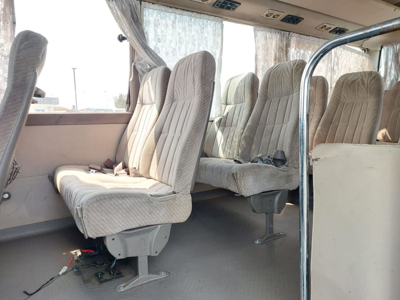 تويوتا كوستر (RAMADAN OFFER) TOYOTA COASTER BUS RHD 1996 MODEL 4.2 L DIESEL AUTOMATIC(PM01351)
