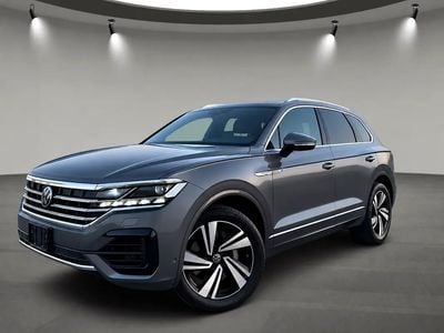 Volkswagen Touareg R-LINE | Full Option | Agency Waranty