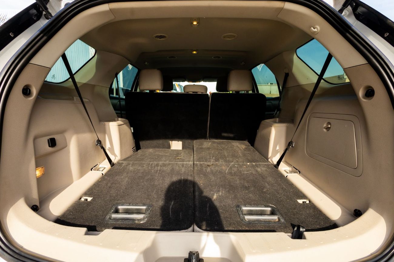 Ford Explorer Std 3.5L 4WD