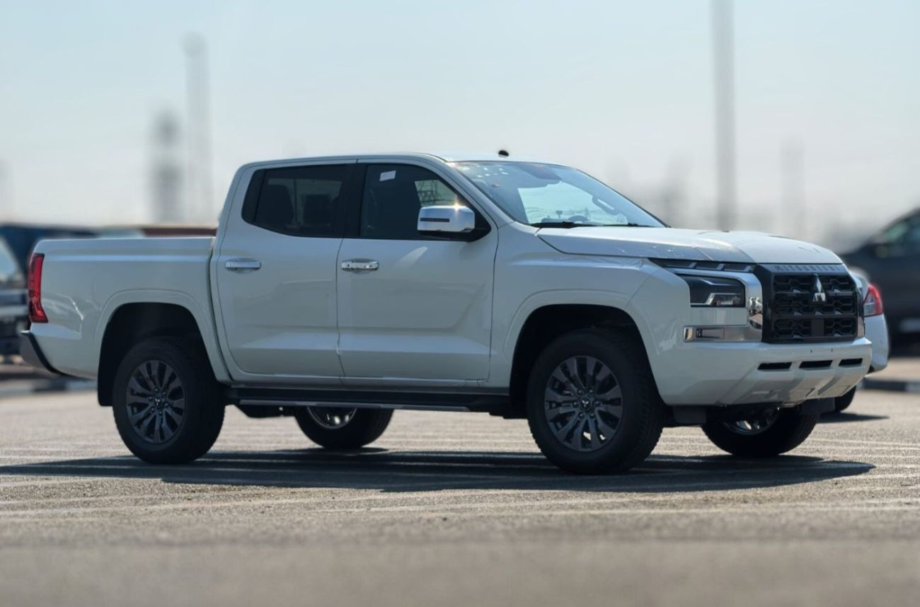 Mitsubishi L200 Sportero 2.4L DSL DC 4WD 6AT Chrome Edition