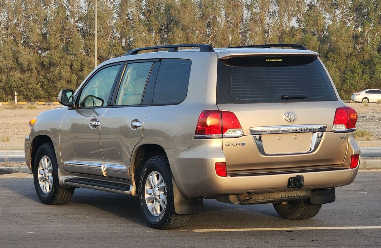 تويوتا لاند كروزر GX.R V6
