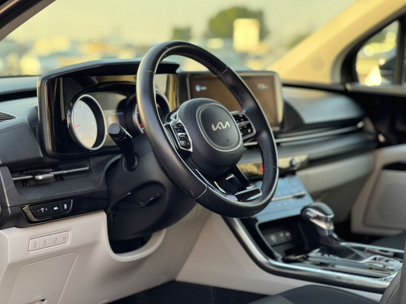 كيا كارنيفال 2022 Kia Carnival EX 3.5 V6 FWD- Full Option - 7 Seater - Front & Rear Radar Sensor - Trunk / Door F