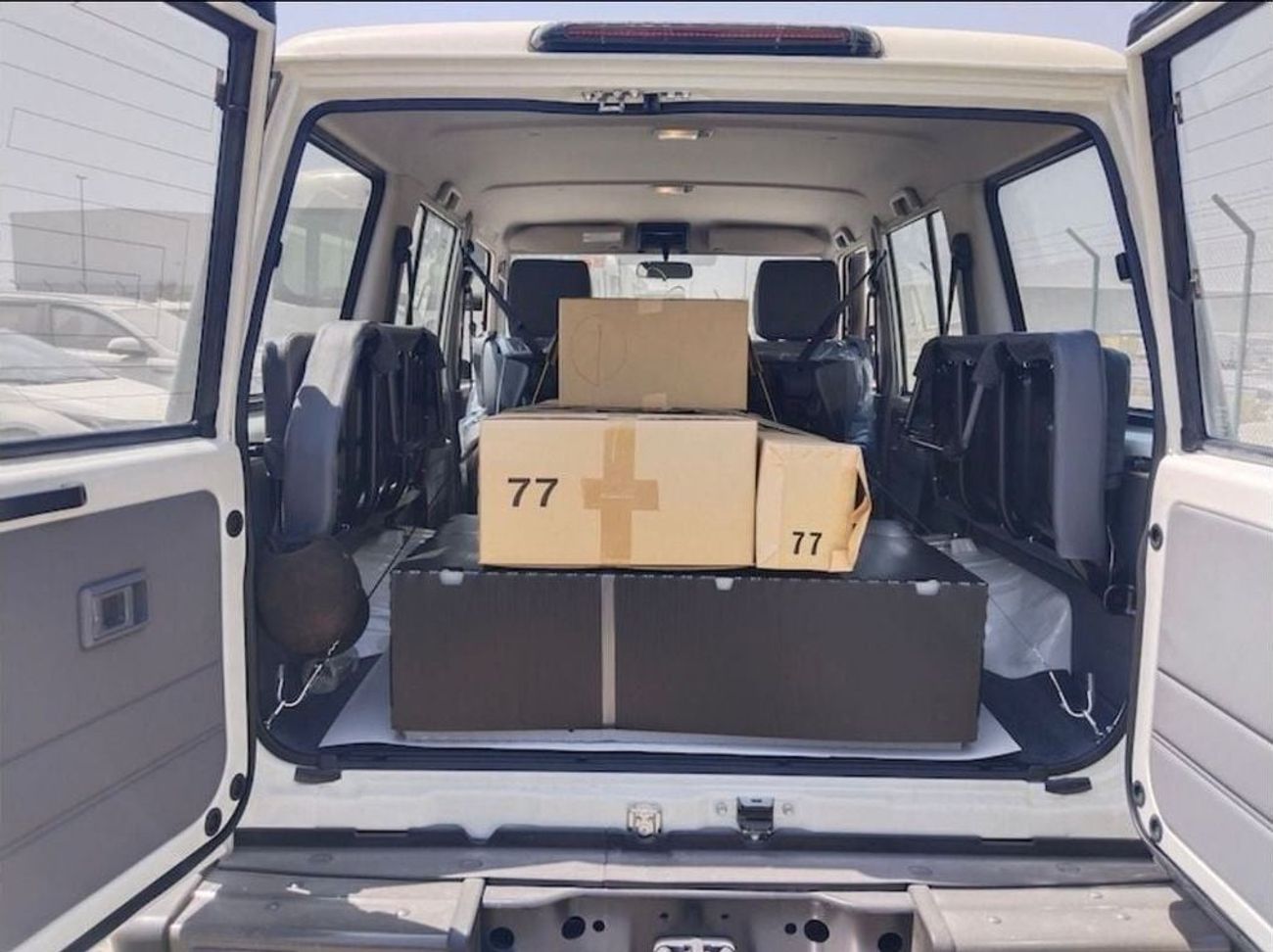 تويوتا لاند كروزر 70 TOYOTA LAND CRUISER LC76 4.2D MT MY2025 (LHD)