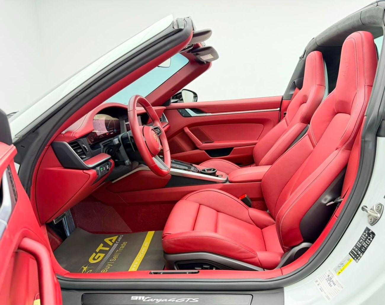 بورش 911 TARGA 4GTS 2025 Porsche 911 Targa 4 GTS Cabriolet, June/2030 Porsche Warranty, Full Porsche Service