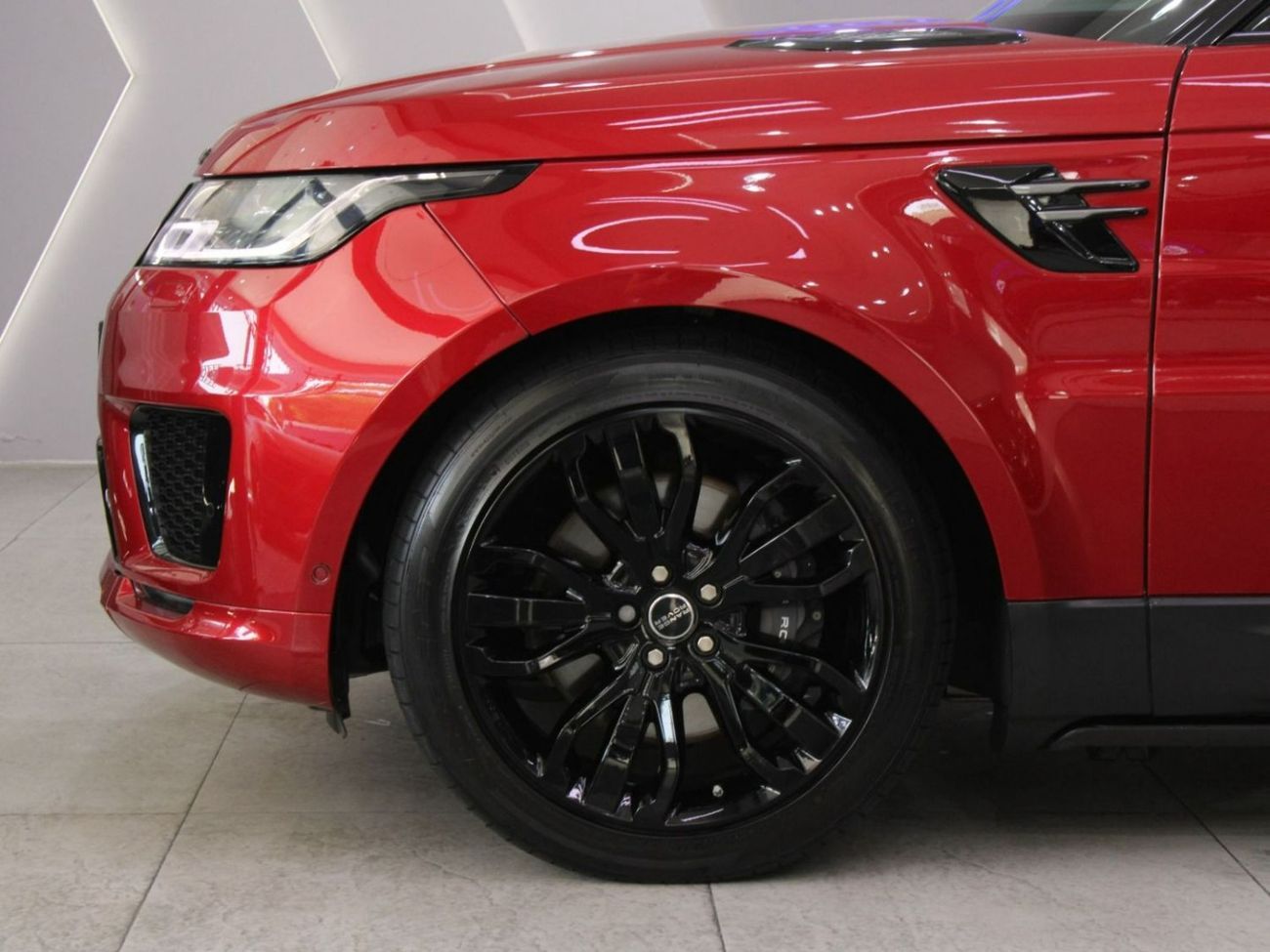 Land Rover Range Rover Sport - SE | GCC Specs