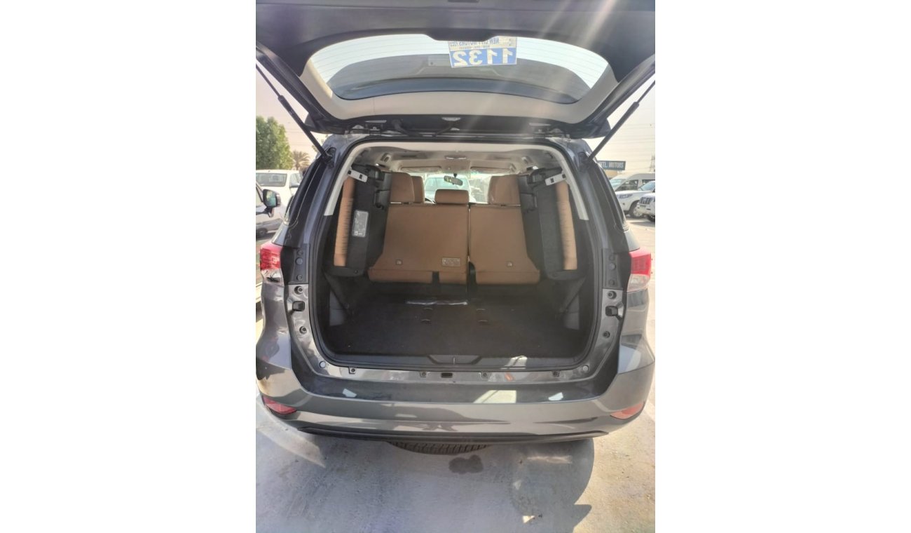 Toyota Fortuner TOYOTA FORTUNER 2.7 PETROL AUTOMATIC 2023