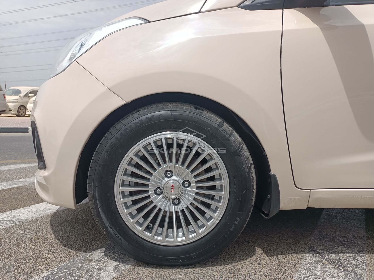Hyundai Grand i10 1.2L, 14" Rims, Xenon Headlights, Fog Lights, Fabric Seat, Airbag, Headlight Aiming Knob (LOT # 828)