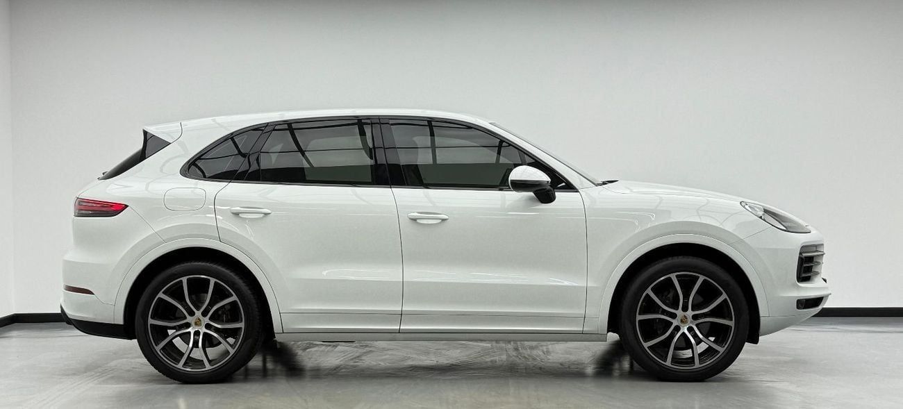 Porsche Cayenne Std 3.0L (340 HP) 2018 Porsche Cayenne, Warranty, Full Porsche Service History, Excellent Condition,