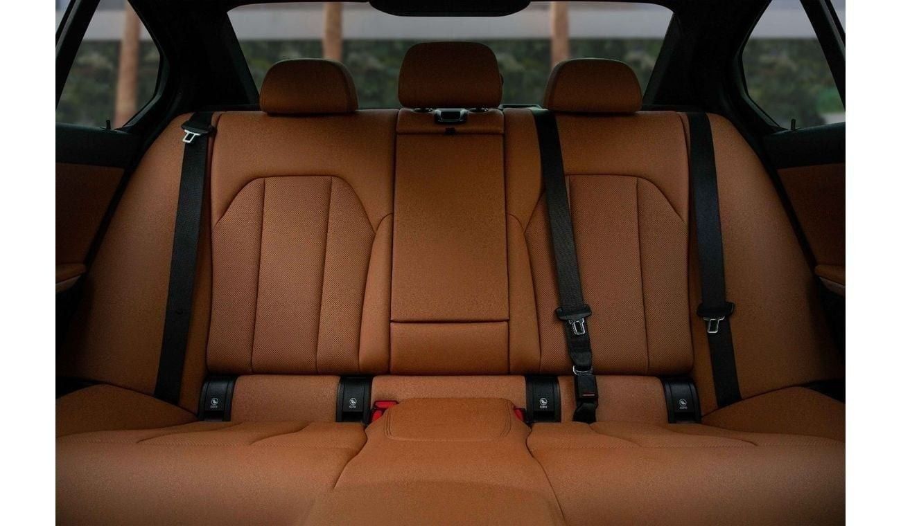 BMW 330i 330 M-Kit | 3,917 P.M  | 0% Downpayment | Agency Warranty/Service Contract!