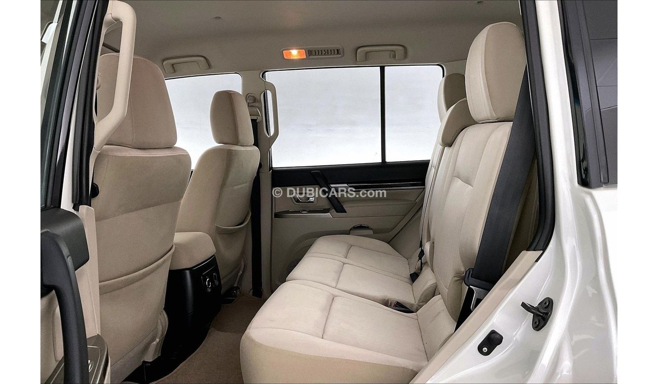 ميتسوبيشي باجيرو GLS Midline