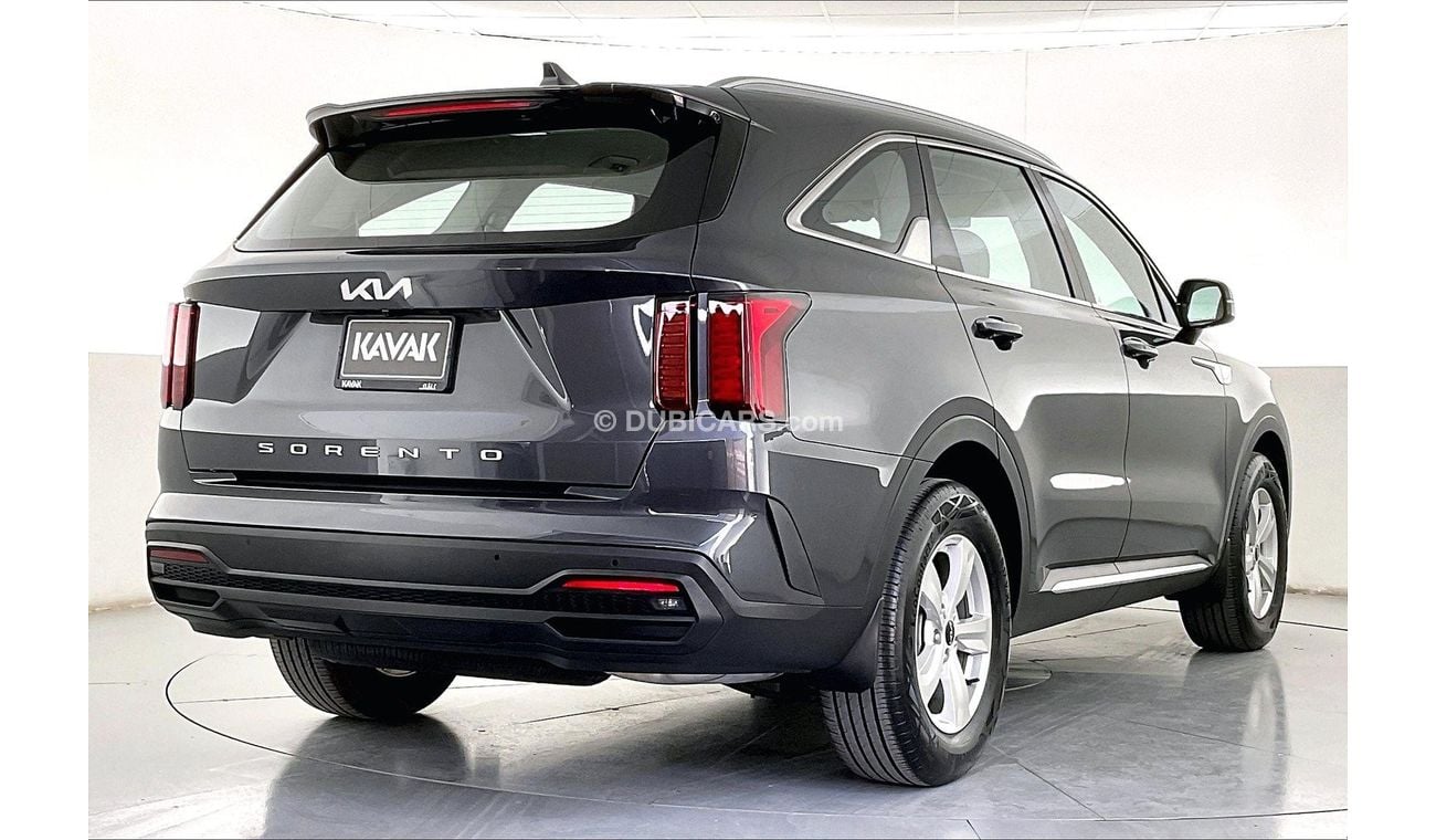 كيا سورينتو LX | سنة ضمان مجانية | 0 دفعة أولى | سياسة الإعادة بعد 7 أيام
