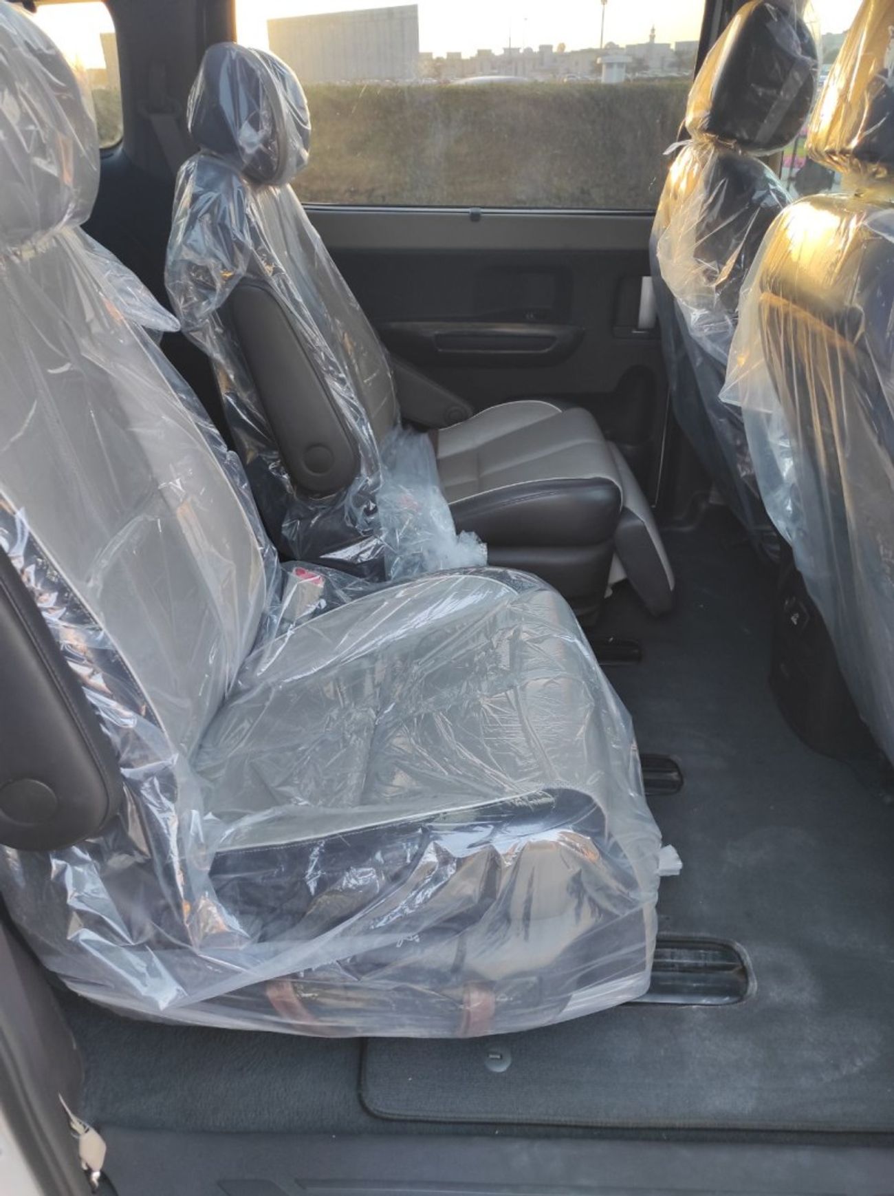 Kia Sedona Kia Sedona 2015 7 seater full options no1