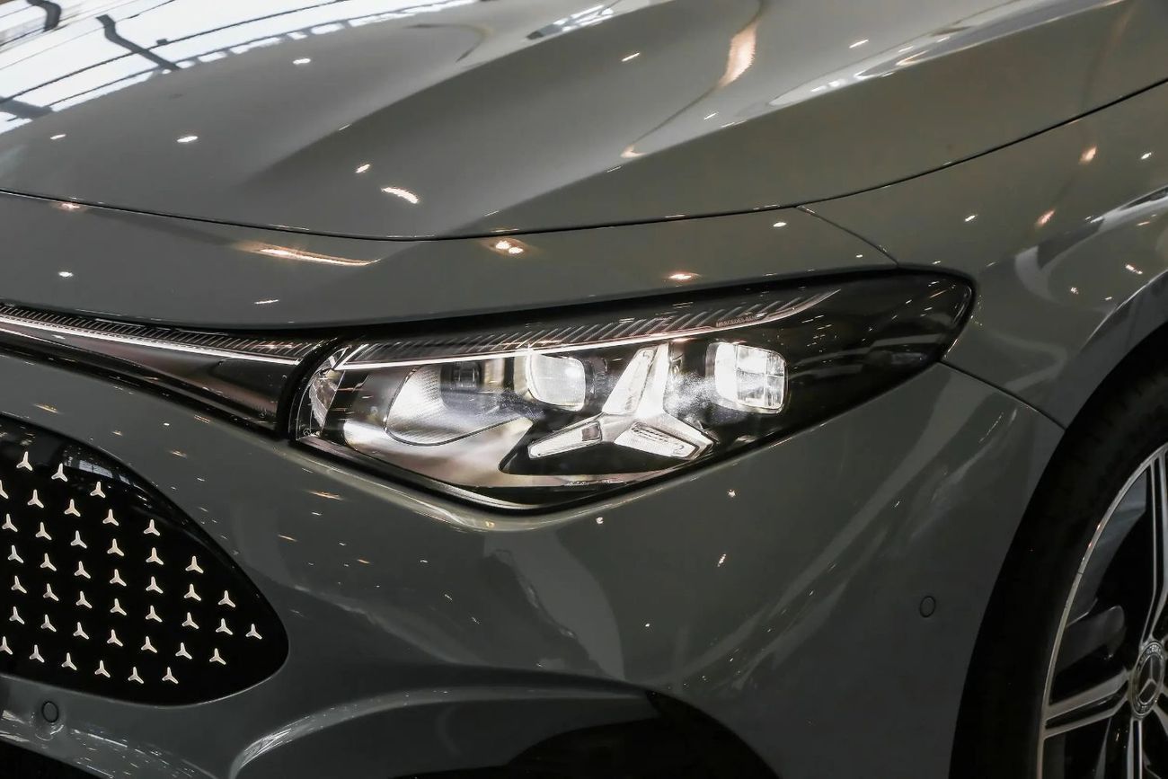 مرسيدس بنز سي إل إيه إي في 300 إل Extended Range Intelligent Driving Edition