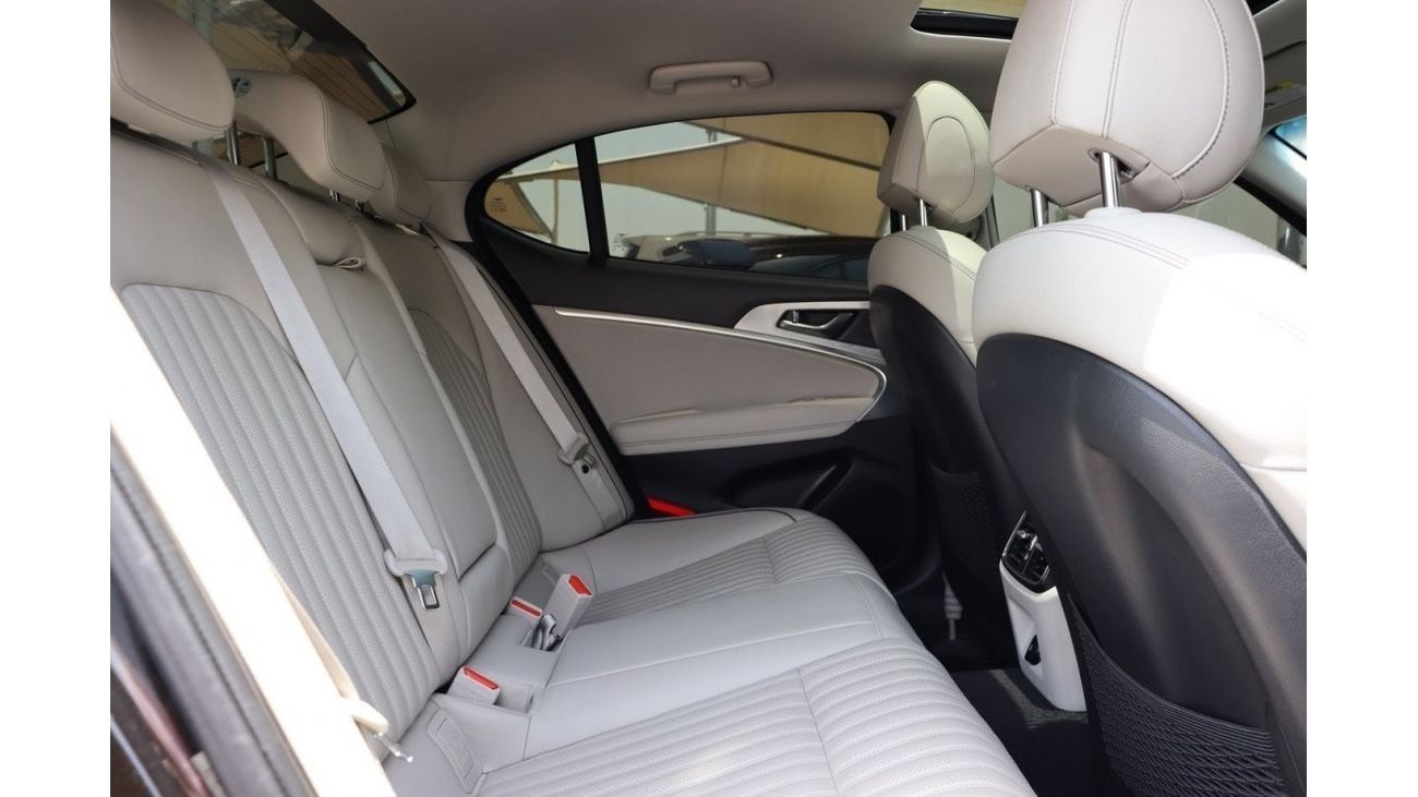 Genesis G70 Premium Genesis G70 Platinum / 2.0T / 2019 / USA / 59,000Mi