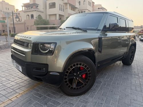 لاند روفر ديفندر 110 فيرست إديشن P400