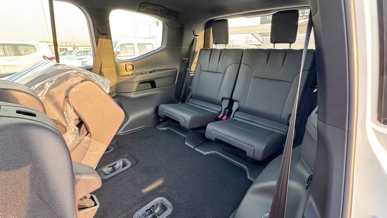 تويوتا لاند كروزر 2024 لاندكروزر جي أكس آر ديزل 3.3 ليتر دفع رباعي 6 سلندر 7 مراتب جديد خليجي