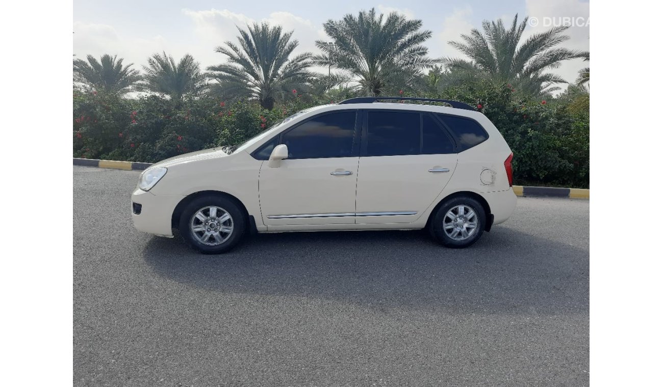 كيا كارينس Kia carens (GCC SPEC) - 2009 - VERY GOOD CONDITION