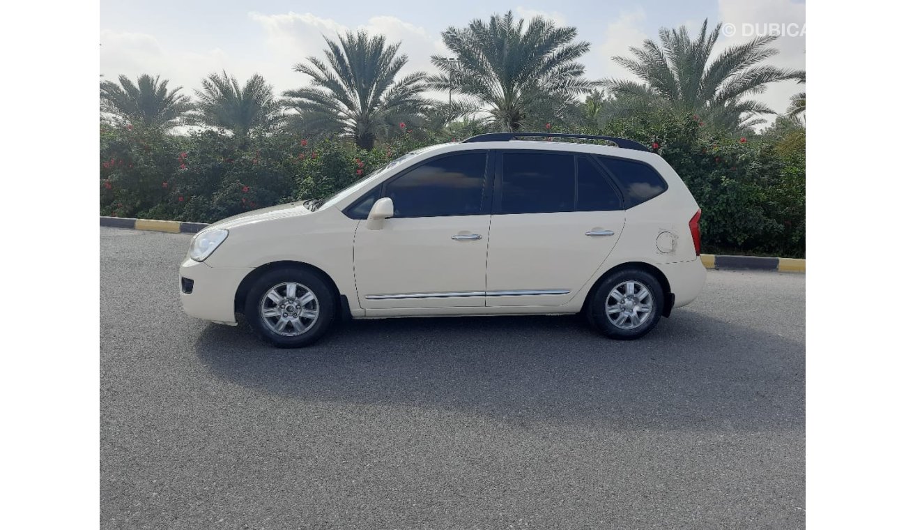 Kia Carens Kia carens (GCC SPEC) - 2009 - VERY GOOD CONDITION