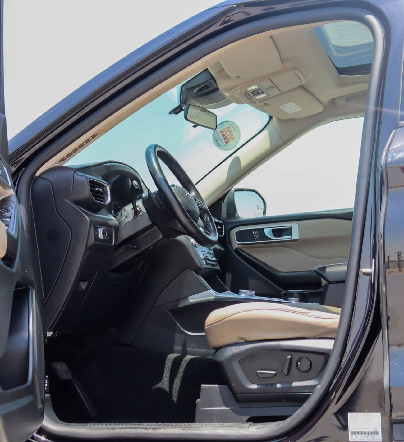 Ford Explorer XLT 200A 2.3L 4WD Ford Explorer XLT 2020,  GCC, 2.3L, EcoBoost 4WD Accident-free, original paint,