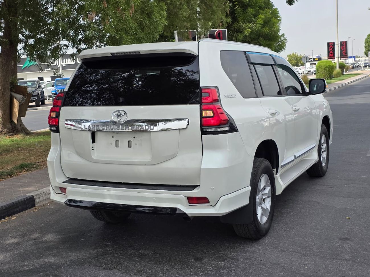 Toyota Prado 2022 shape ,diesel 3.0 liter right hand drive auto transmission