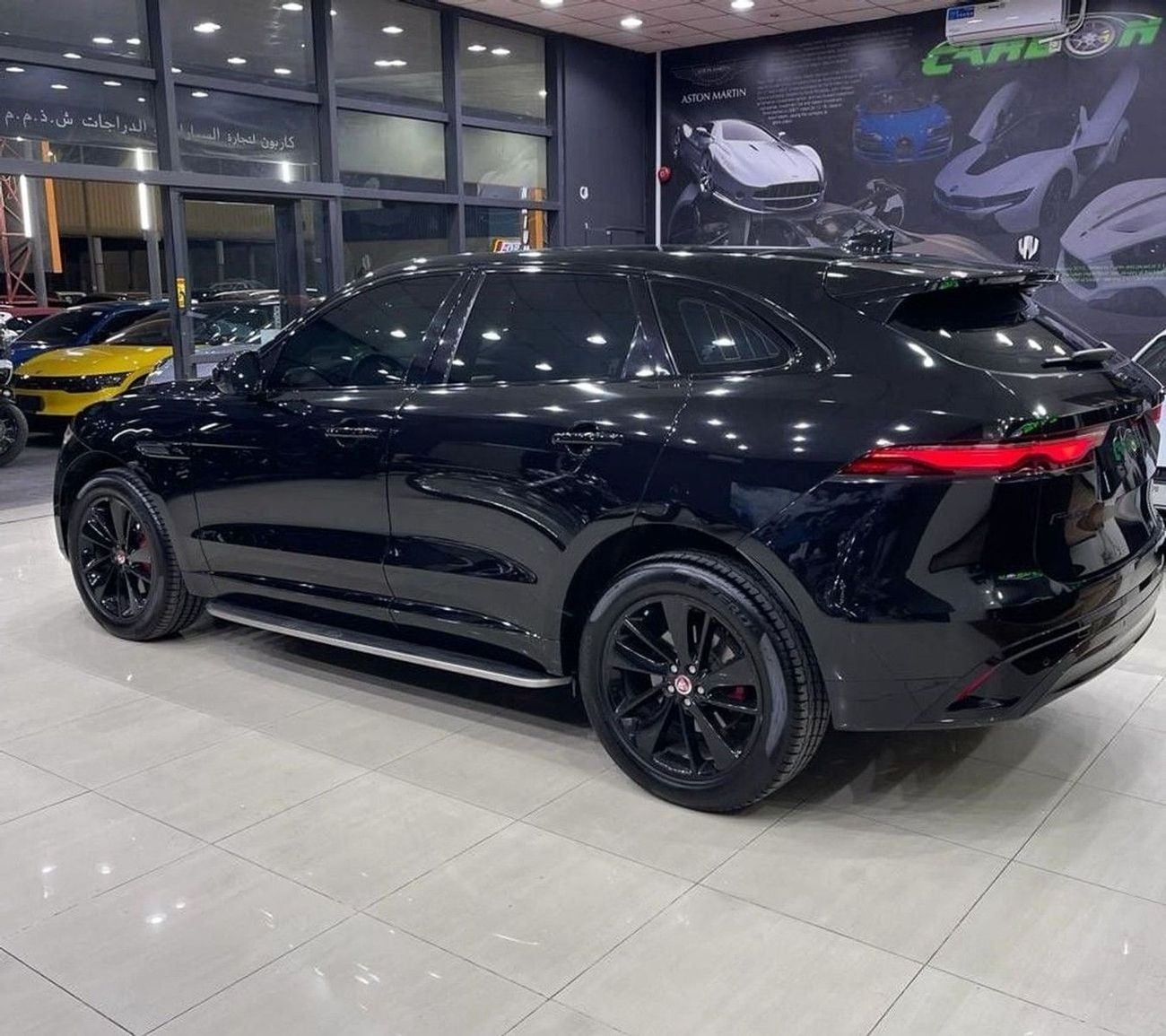 جاكوار F بيس R-Dynamic Black P250 2.0L Jaguar F-Pace 2022