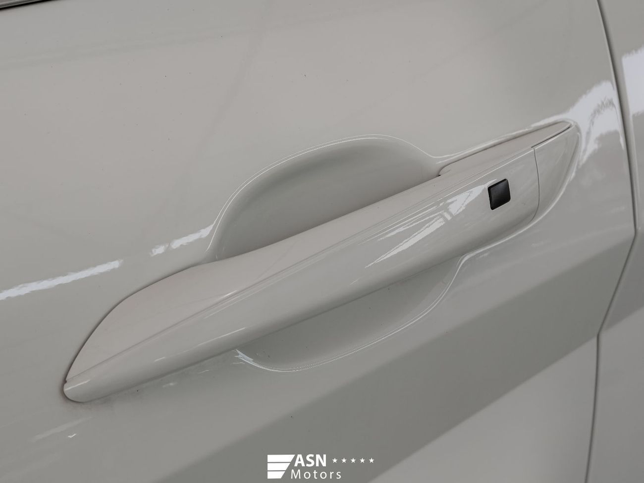 هيونداي إلانترا Lux Premium 1.5L 2025 (Export Price)