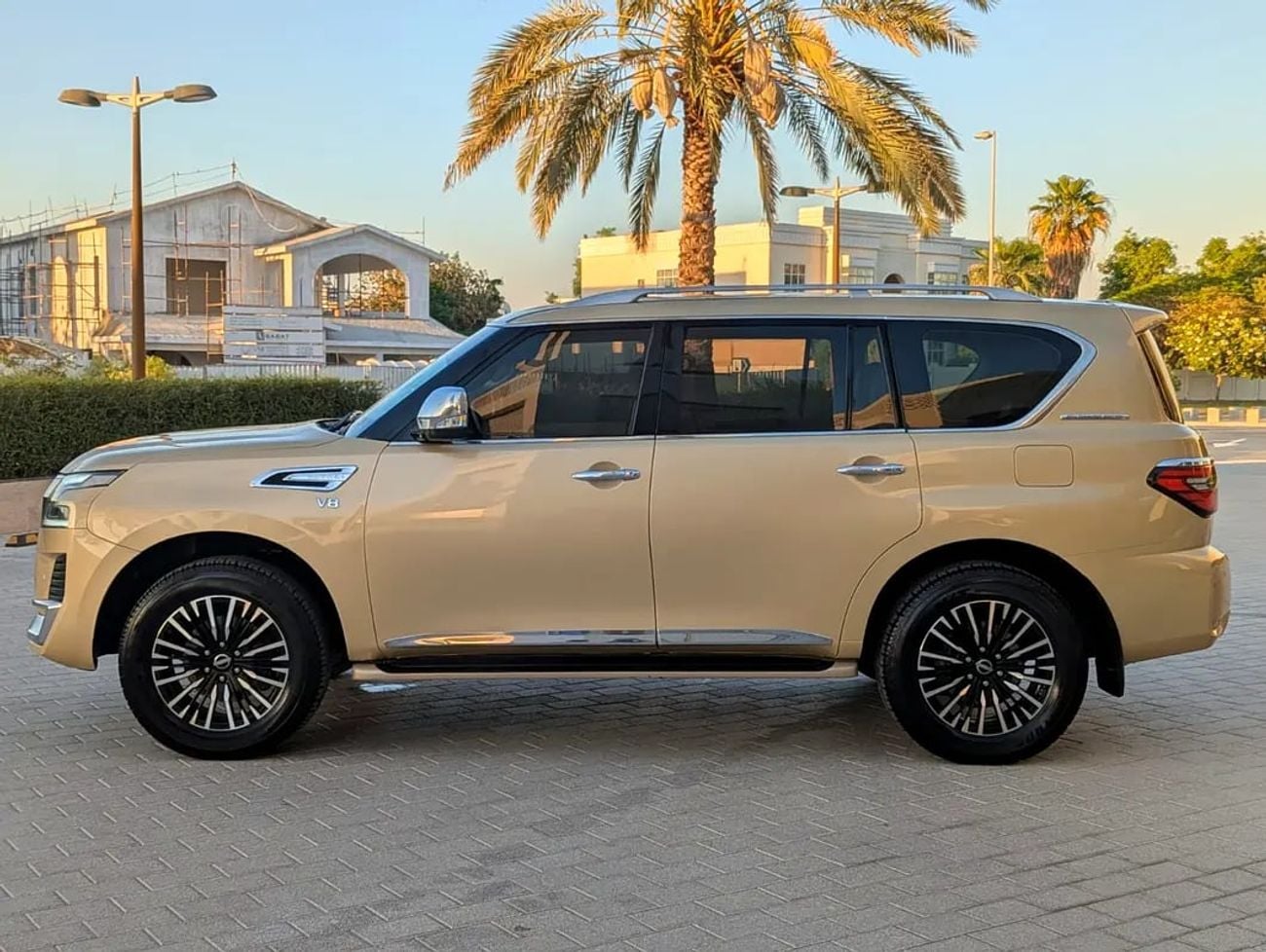 Nissan Patrol SE Platinum Facelifted GCC Specs In Excellent Condition