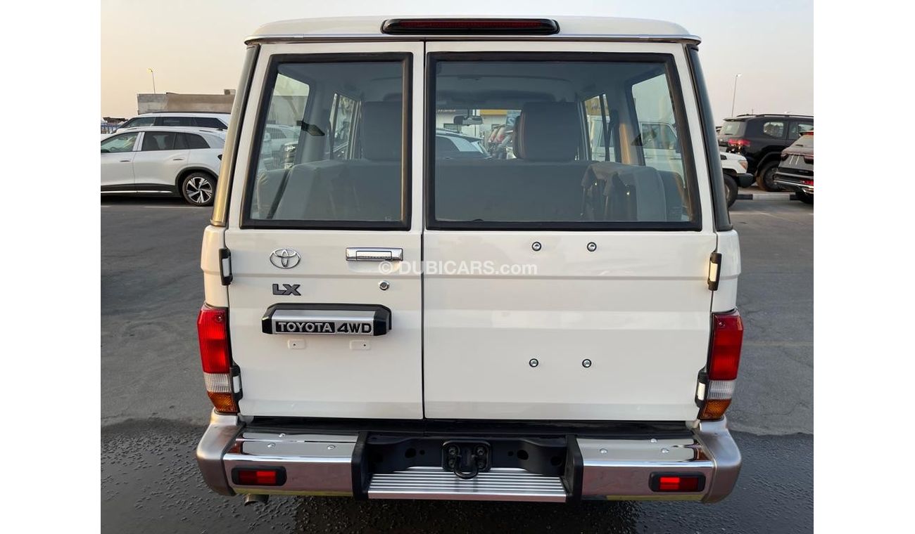 Toyota Land Cruiser 70