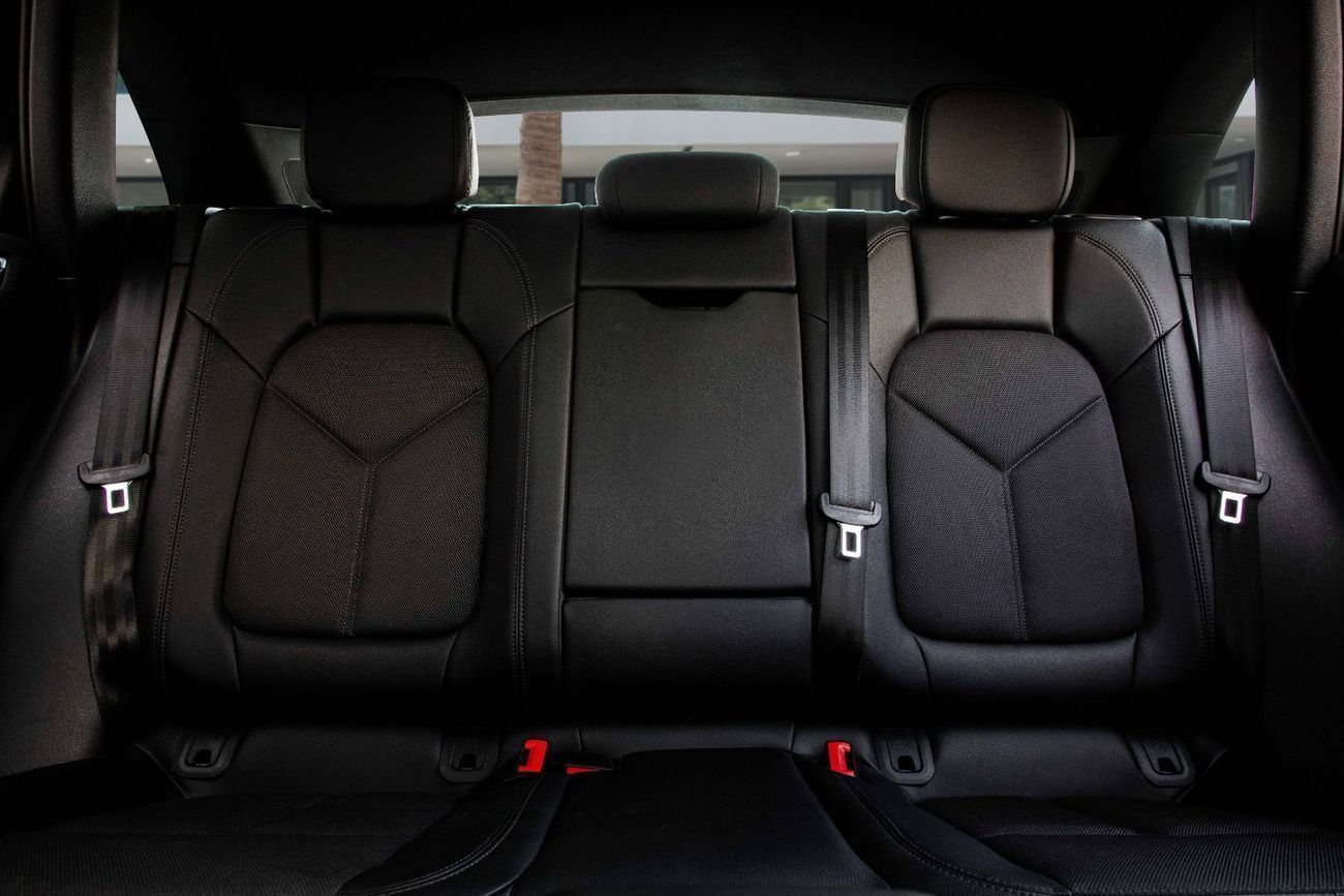 بورش ماكان S | 6,071 P.M  | 0% Downpayment | Upgraded Wheels | Porsche Warranty!