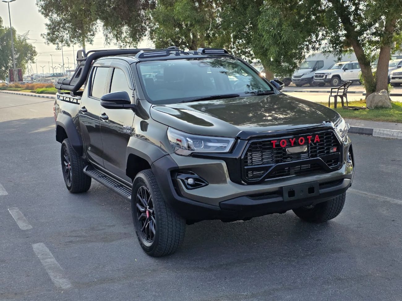 Toyota Hilux DIESEL 2.8 LITER ,GR 2024 SHAPE ,RHD ,AUTO TRANSMISSION