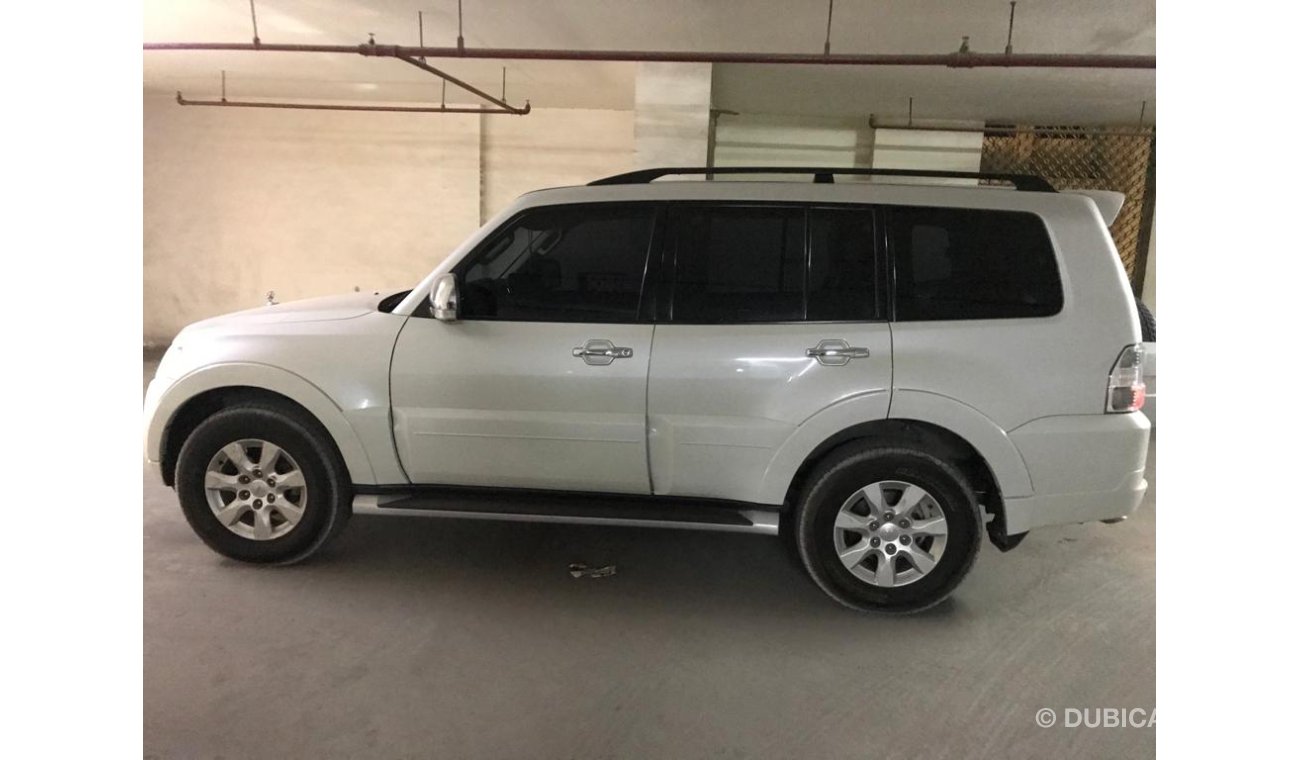 ميتسوبيشي باجيرو Pajero Gls full option 2014 model, 77500km