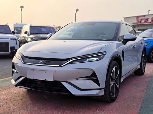 بي واي دي سونغ ل BYD Song L EV 662KM Rang 2025 model Off White Color