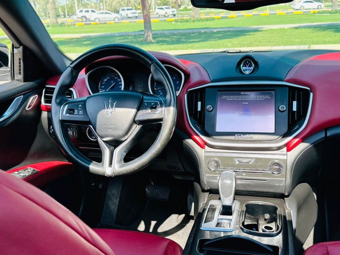 مازيراتي جيبلي S Q4 3.0L (410 HP) MASERATI GHIBLI S Q4 MODEL 2015 GCC SPACE