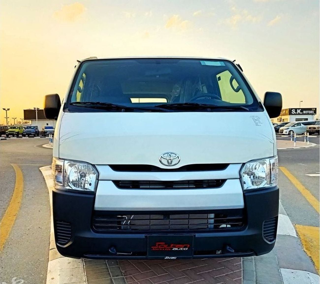 تويوتا هاياس GL TOYOTA HAICE STD ROOF CARGO 2.5L DIESEL M/T 2024 MODEL