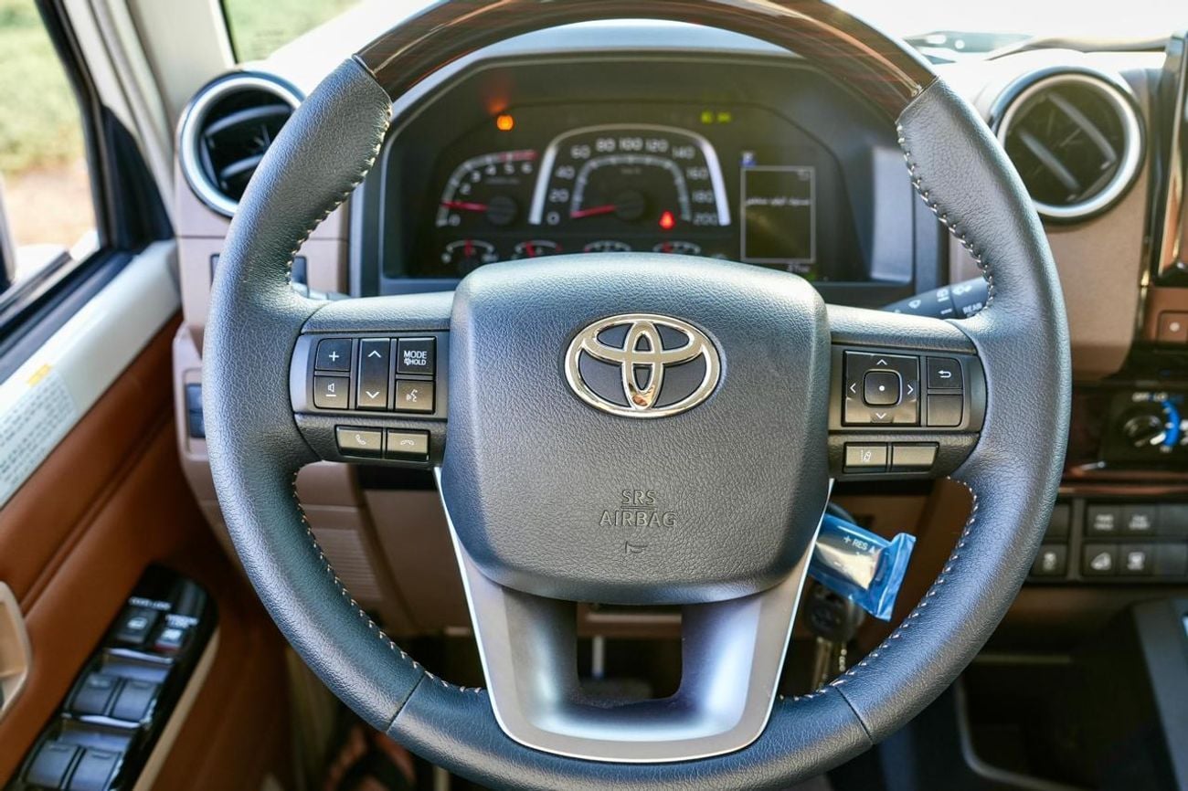 Toyota Land Cruiser Toyota Land Cruiser Lc 76  Full Option  2.8L Diesel  Automatic