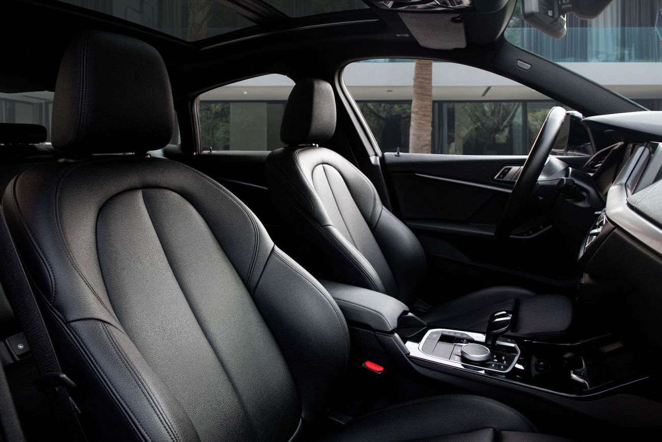 BMW 218i GRAN COUPE | 1,665 P.M  | 0% Downpayment | 218I M-SPORT BMW SERVICED!