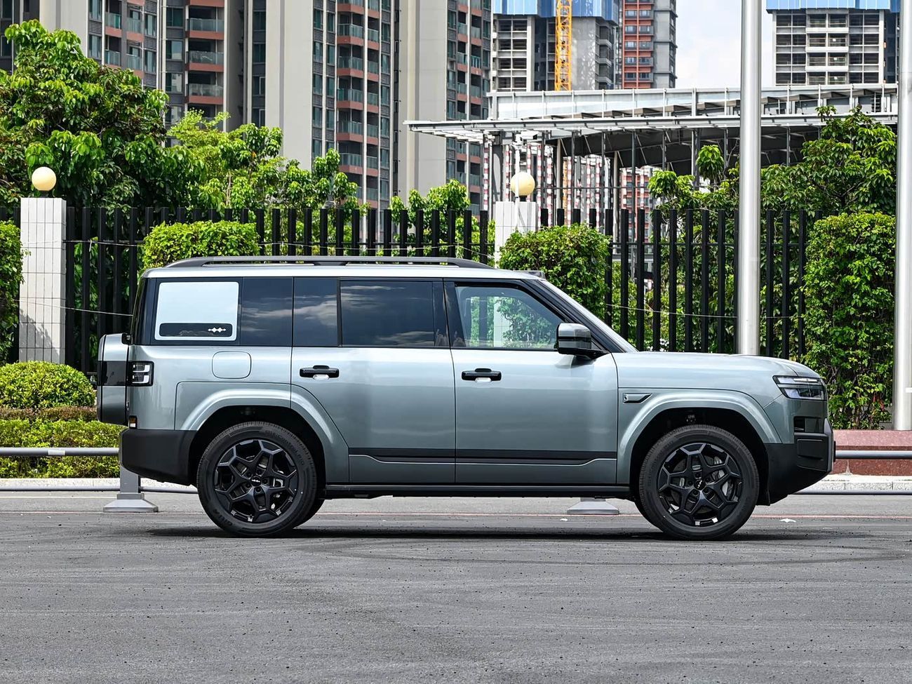 BYD Leopard Titanium 7 Four-wheel drive basic model