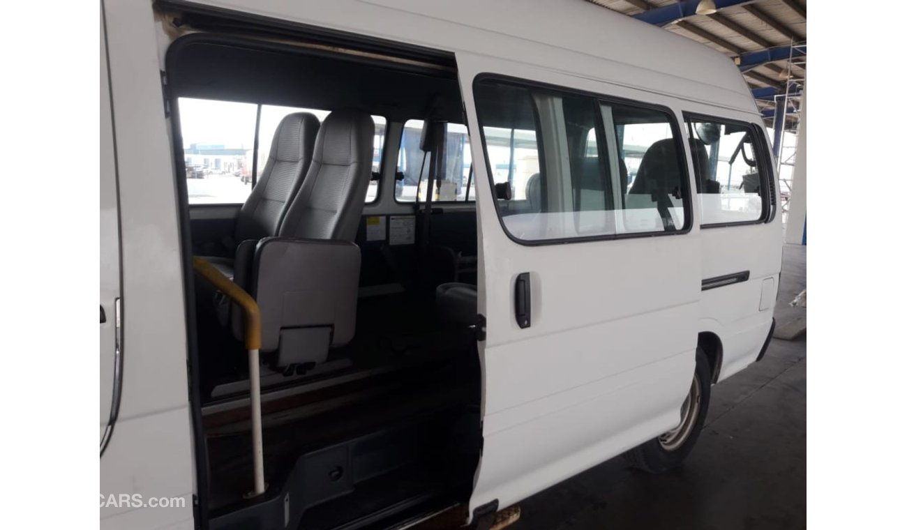 Toyota Hiace Hiace RIGHT HAND DRIVE (Stock no PM 740 )