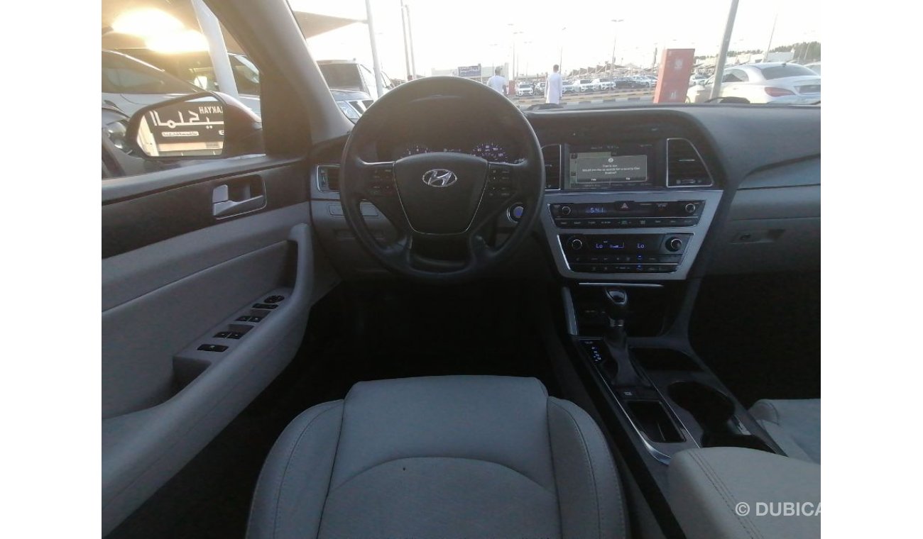 Hyundai Sonata Hyundai Sonata 2016 Imported America Very Clean Inside And Out Side Without Accedent