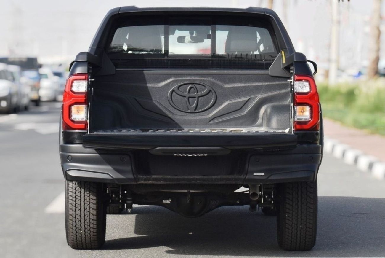 تويوتا هيلوكس Diesel Black 2025