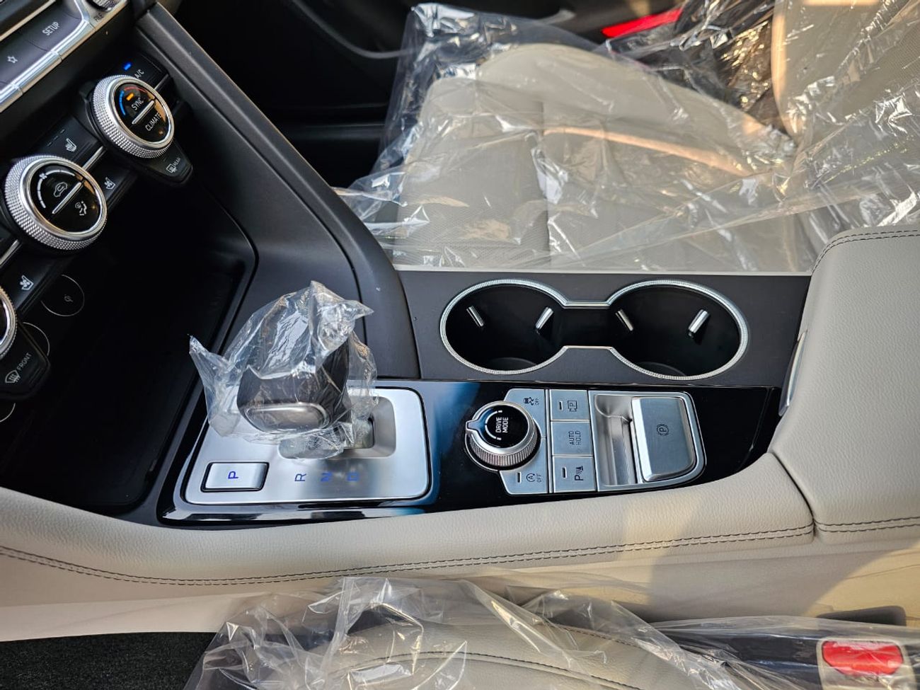 جينيسس G70 Prestige 2.0L RWD