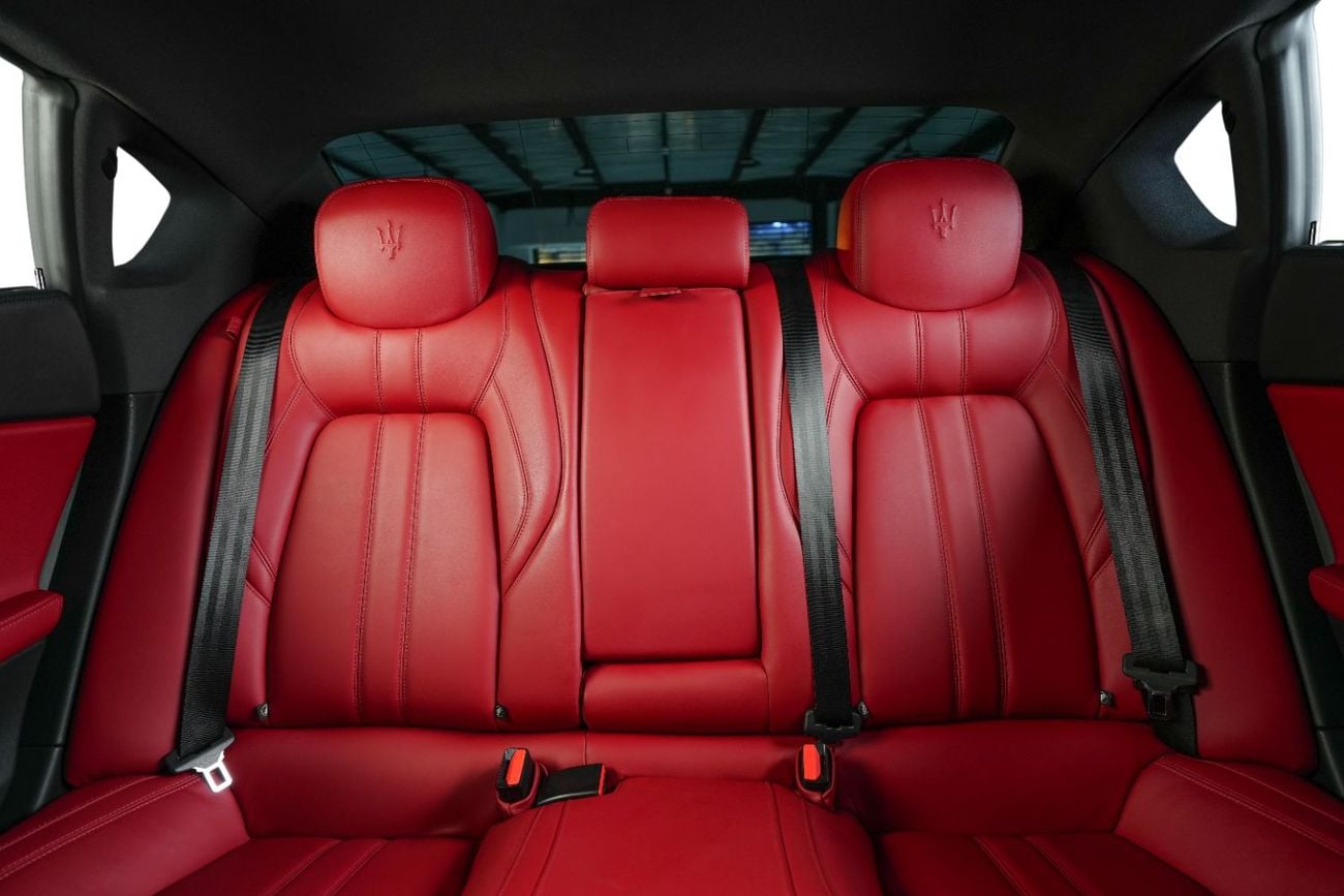 Maserati Quattroporte GRANSPORT GCC-Meticulously crafted Interior-Low Mileage-Well Maintained