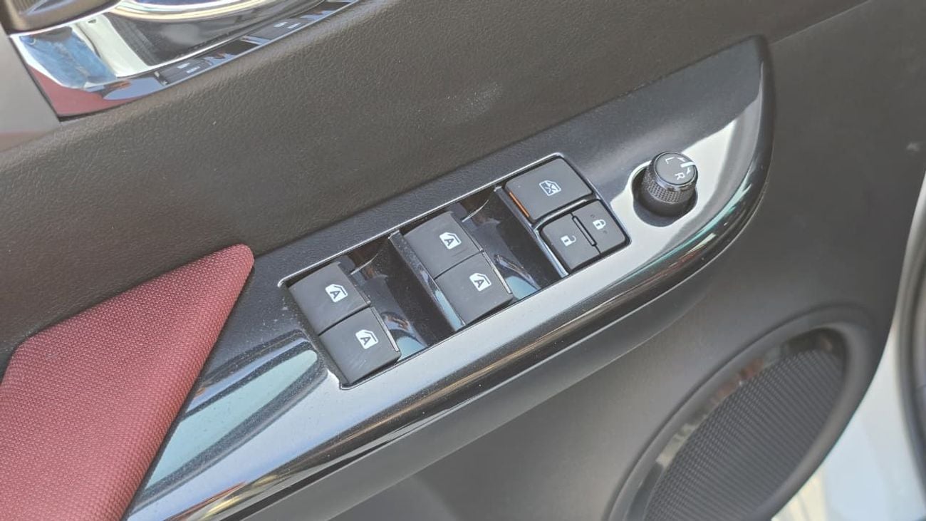 تويوتا هيلوكس S GLX 2.7L AWD M/T