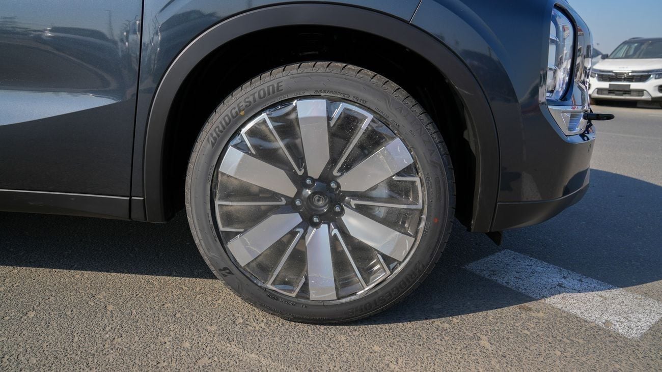 Mitsubishi Outlander Brand New 2026 Mitsubishi Outlander Medium Line (G05) 2.5L | 7-Seater SUV | GCC Spec | Export Only