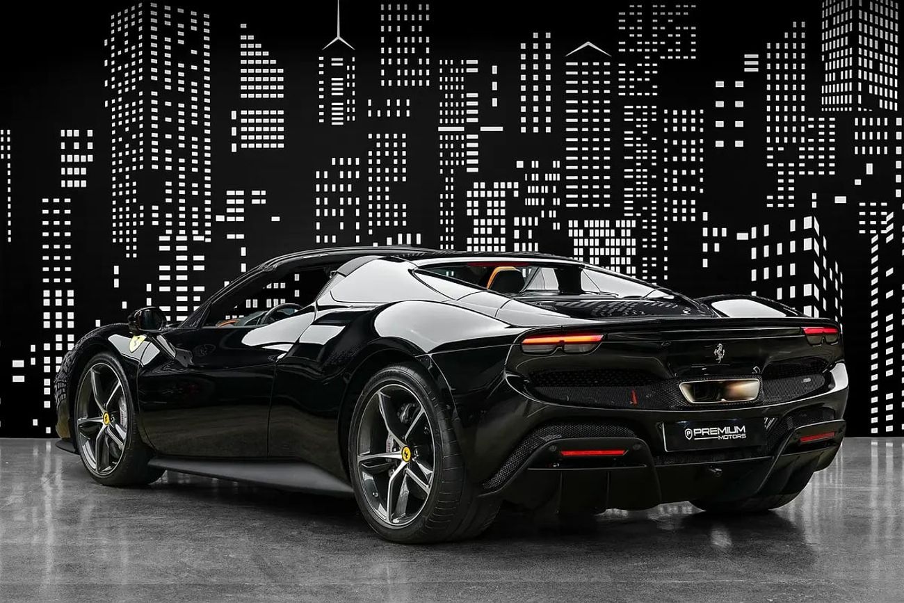 فيراري 296 GTS