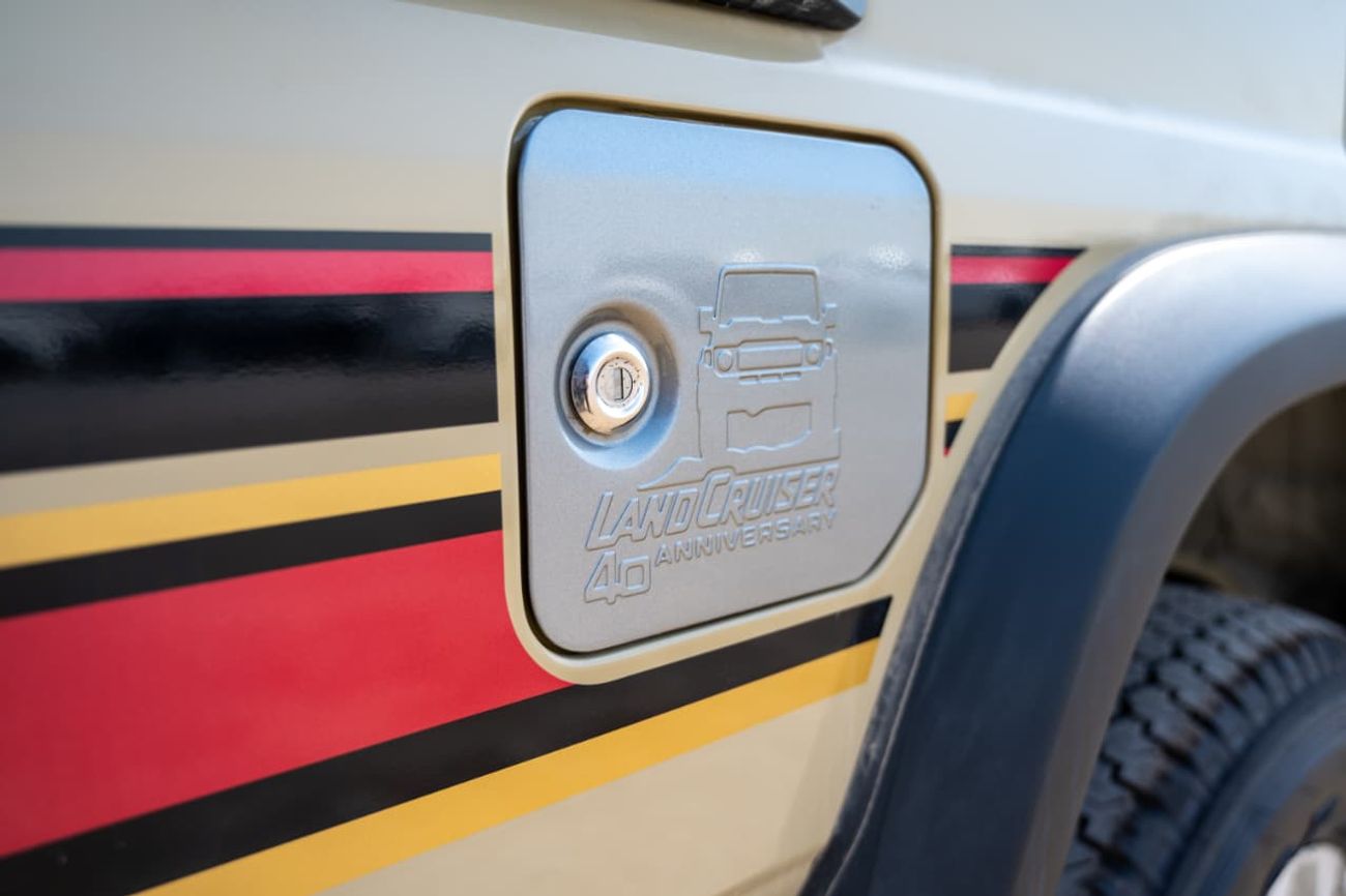 Toyota Land Cruiser 70 LC 76 2.8L | Diesel | 4 Cylinder | 6 Speed Automatic | 5 Door | 5 Seats