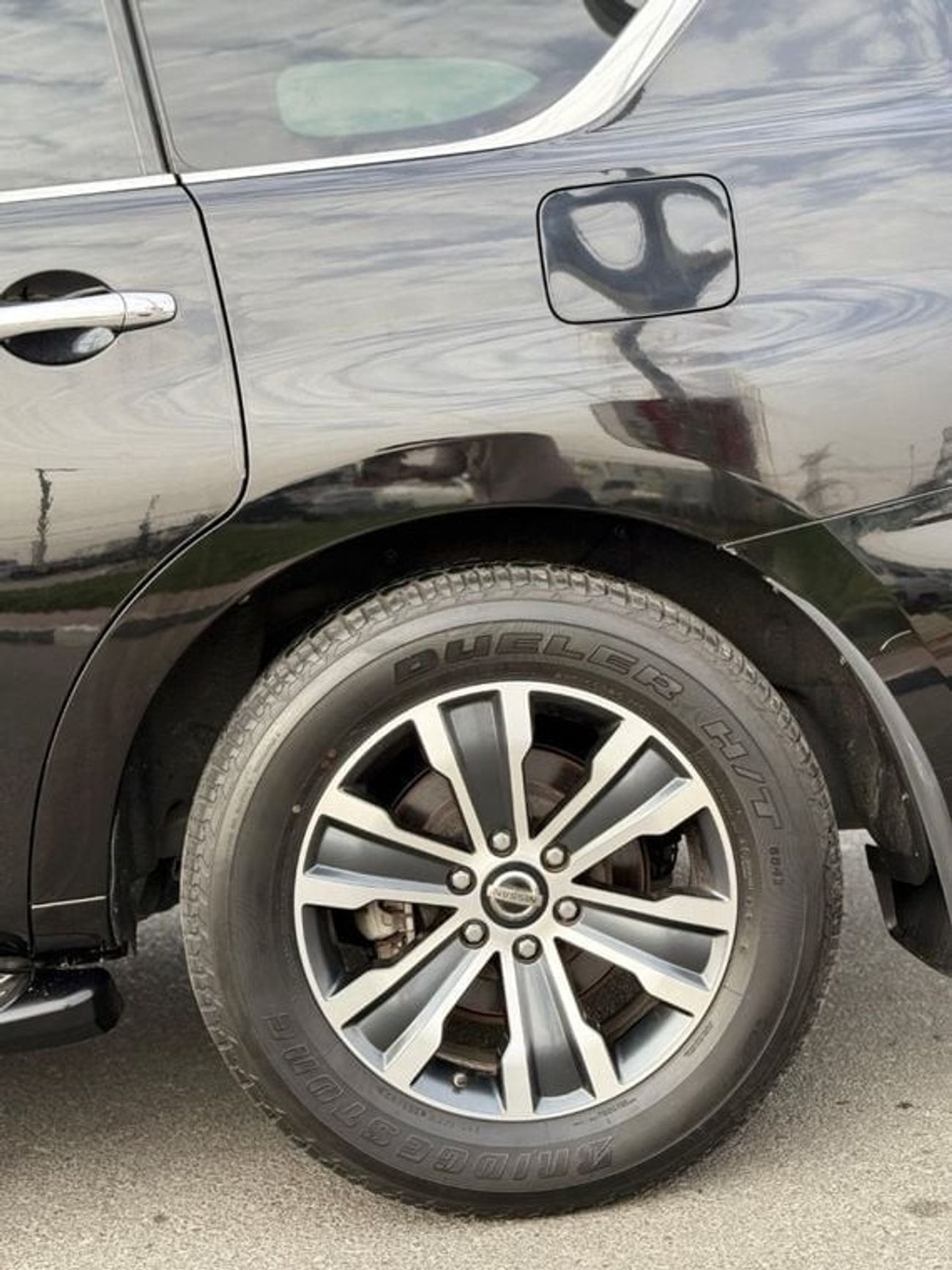 Nissan Armada SV 360 camera Sunroof low mileage