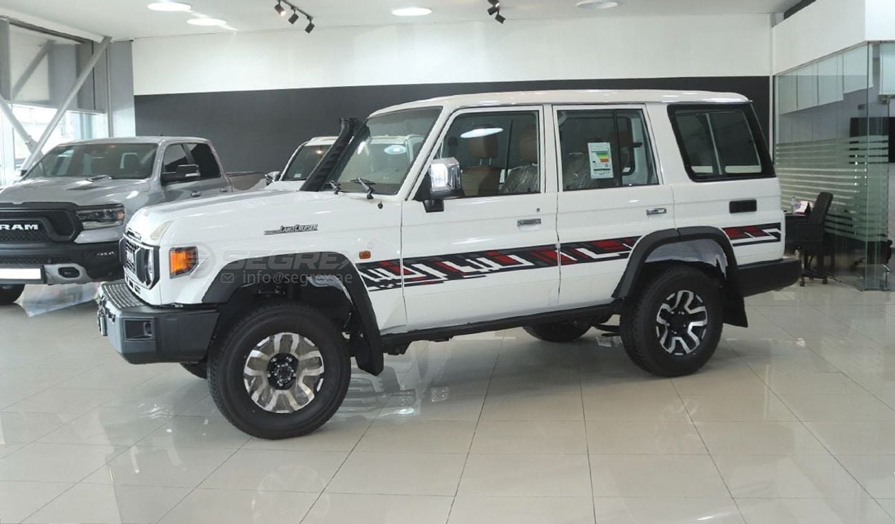 Toyota Land Cruiser 70 LC76 LX 4.0L Petrol 4WD 6-Speed Automatic . 2026 Model . For Export