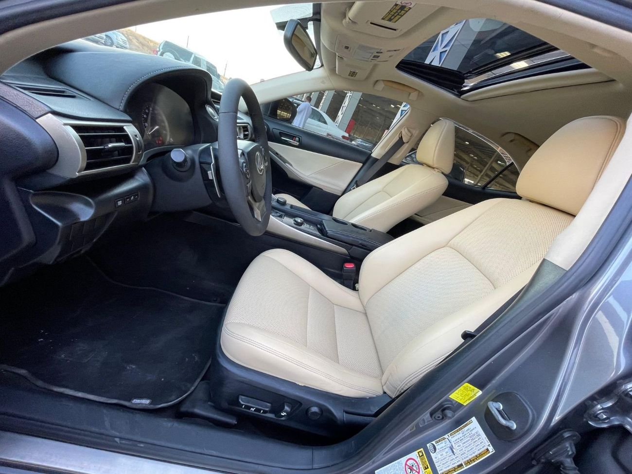 Lexus IS250 Premier IS 250 / F-SPORT KIT / 2014 / IN PERFECT CONDITION